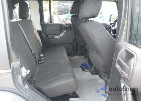 2017 Jeep Wrangler Unlimited Sport 4X4 z USA, uszkodzony, nr VIN 1C4BJWDG3HL632467